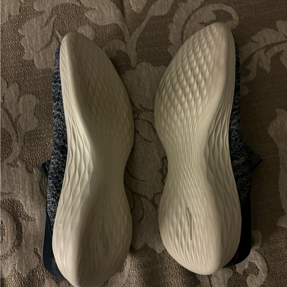 You by Skechers - slip on walkers - Picture 2 of 4